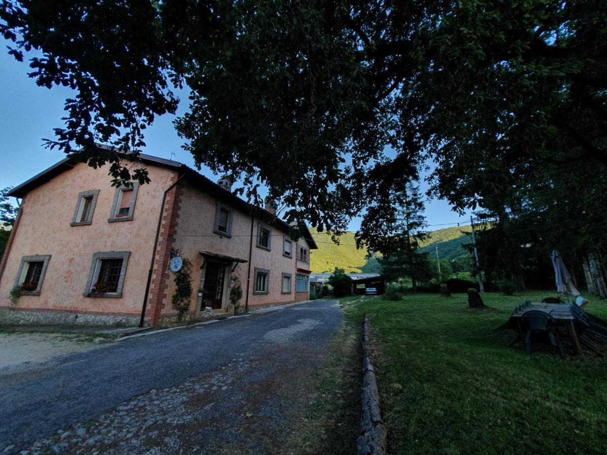 B&B Calecatine Rocca di Botte エクステリア 写真
