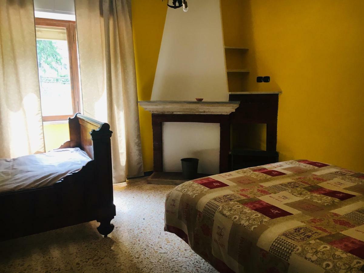 B&B Calecatine Rocca di Botte エクステリア 写真